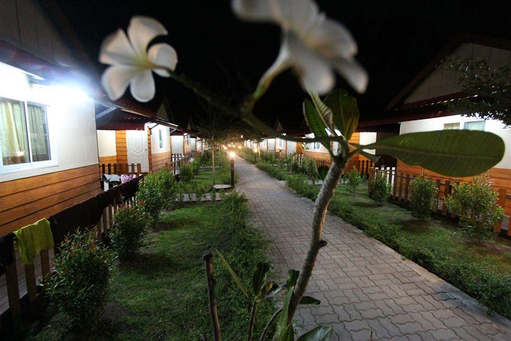 Phi Phi Ba Kao Bay Resort Buitenkant foto